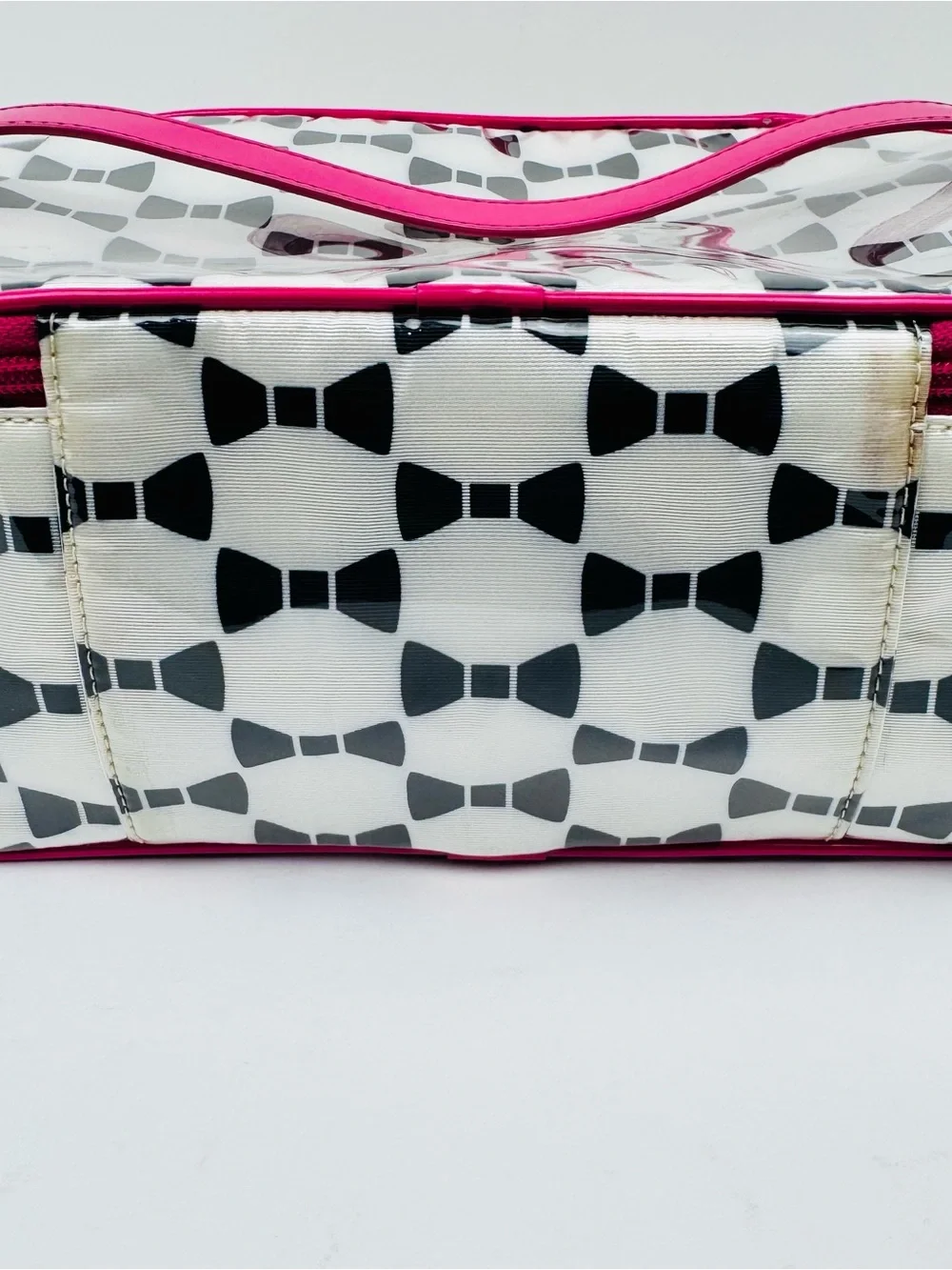 Kate Spade 2 piece set Whitehall Court Colin Make-Up Cosmetics Travel Bags.